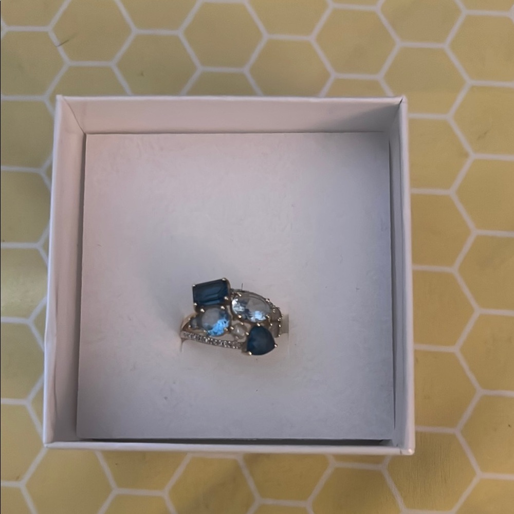 Elegant multicolor Blue Gemstone Ring